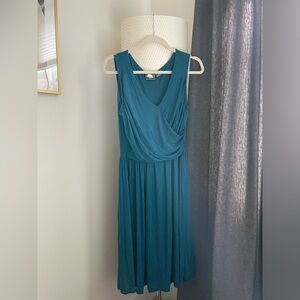 Anthropologie sleeveless midi dress in teal (size M)